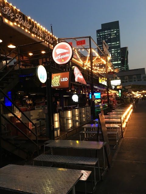 Ratchada Rot Fai Train Night Market